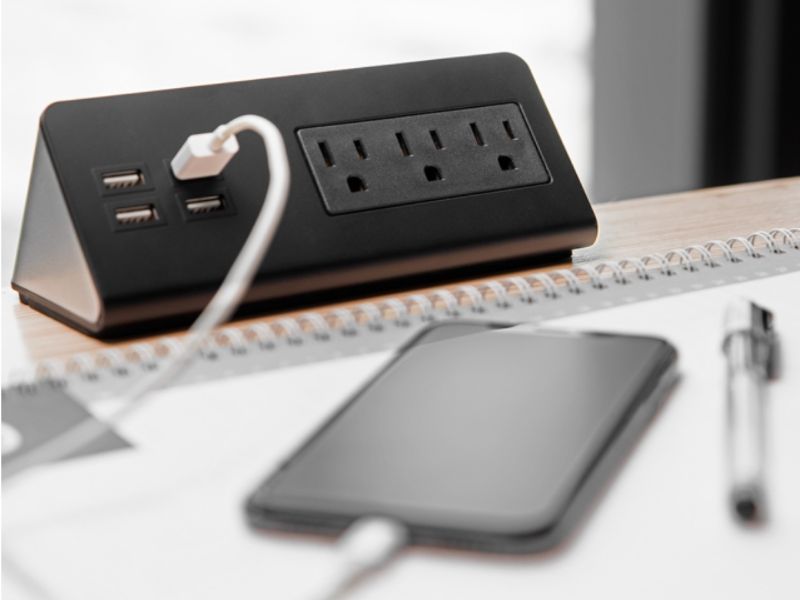 Desktop & Bedside Power Strip with 3 Power Outlets, 4 USB-A Ports - 4.9 Feet cord Black
